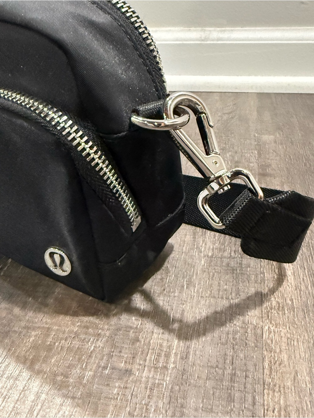 lululemon athletica Black Double-Zip Everywhere Belt Bag Black - Picture 10 of 10